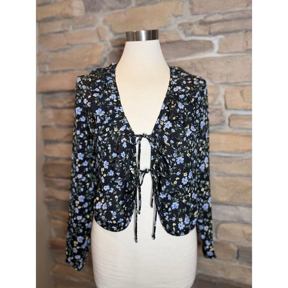 Abercrombie & Fitch Black Floral Top - Picture 1 of 8